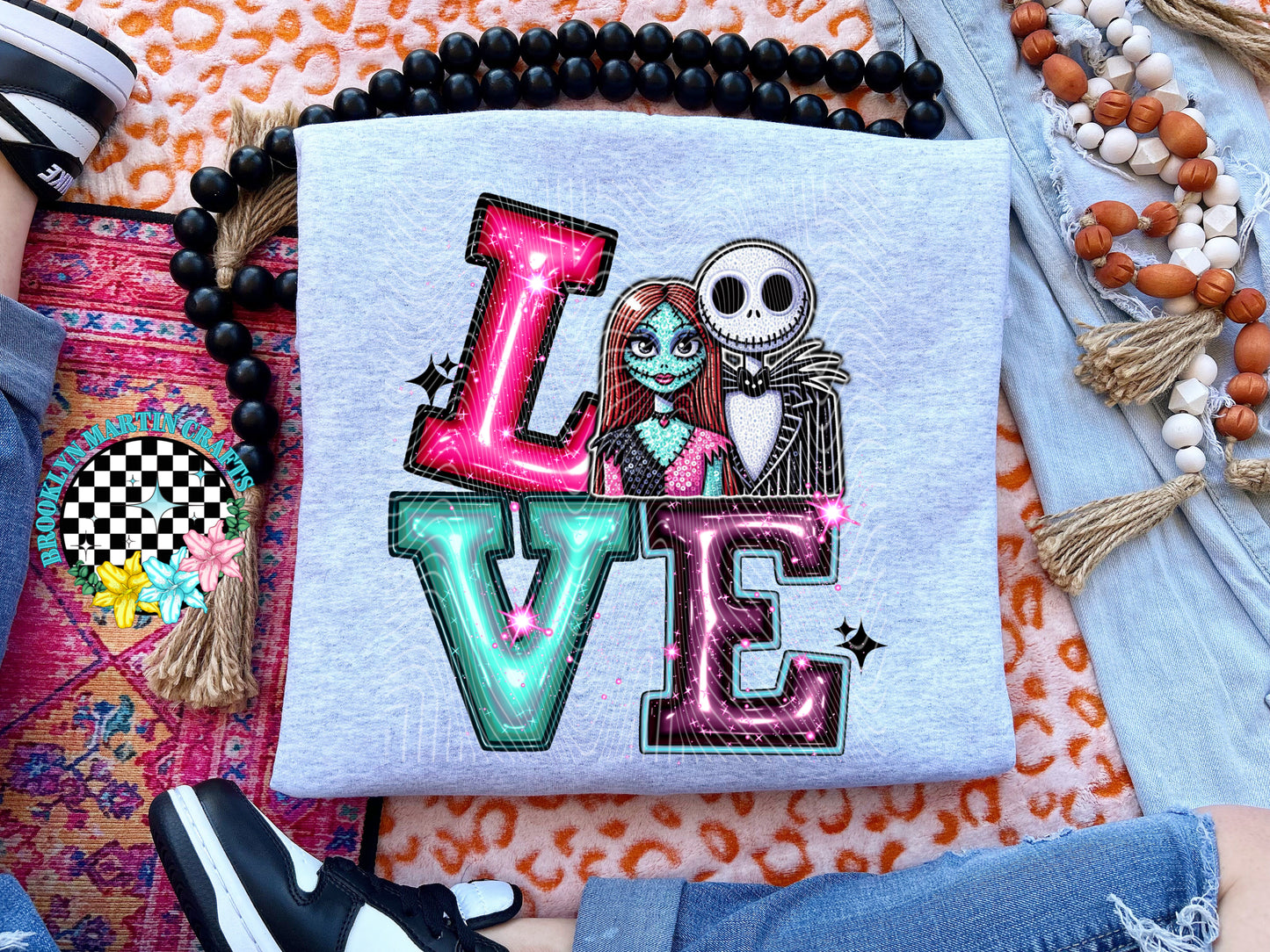 Love T-SHIRT & HOODIE