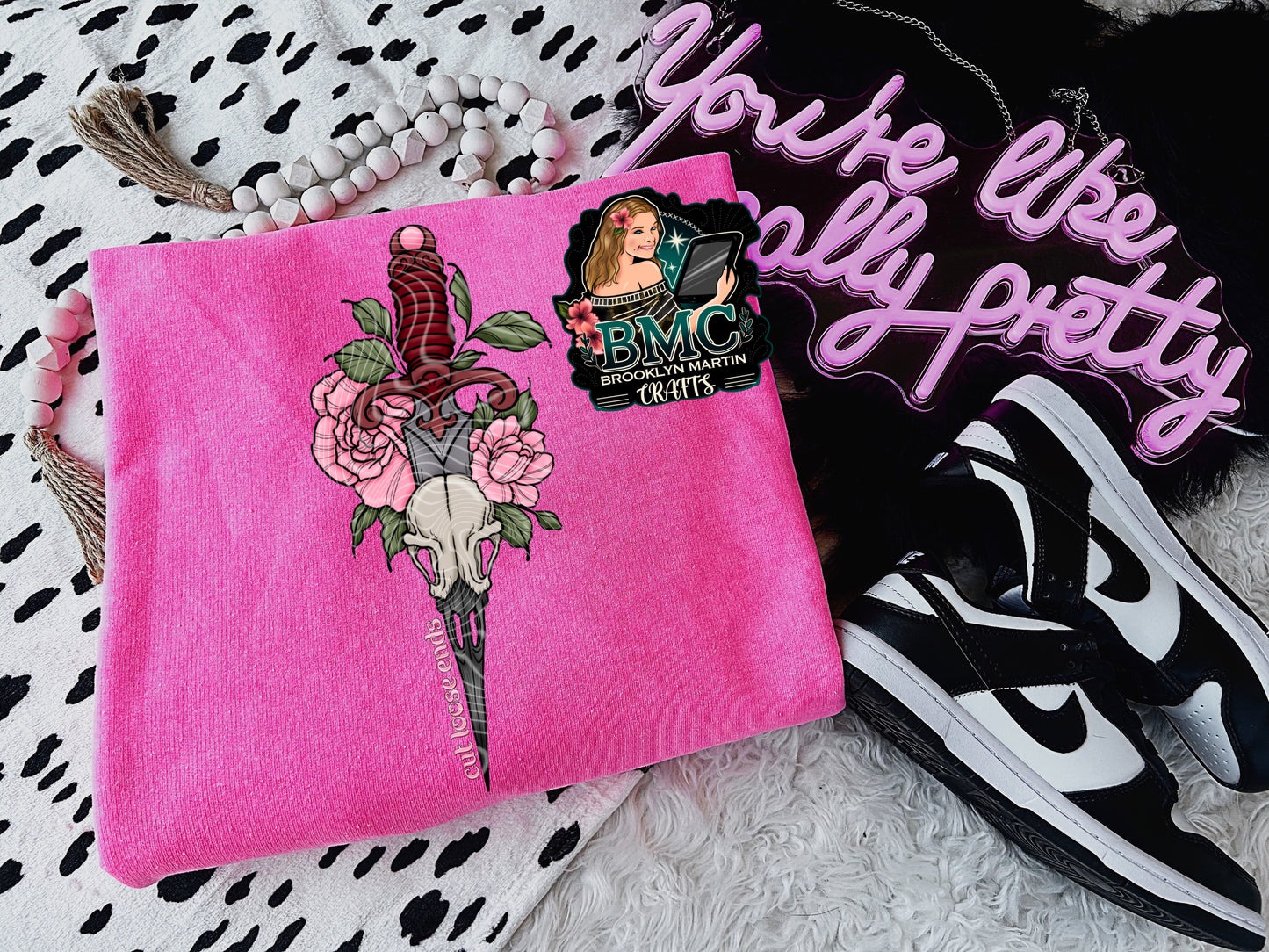 Cut Loose Ends T-SHIRT & HOODIE