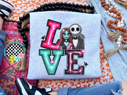 Love T-SHIRT & HOODIE